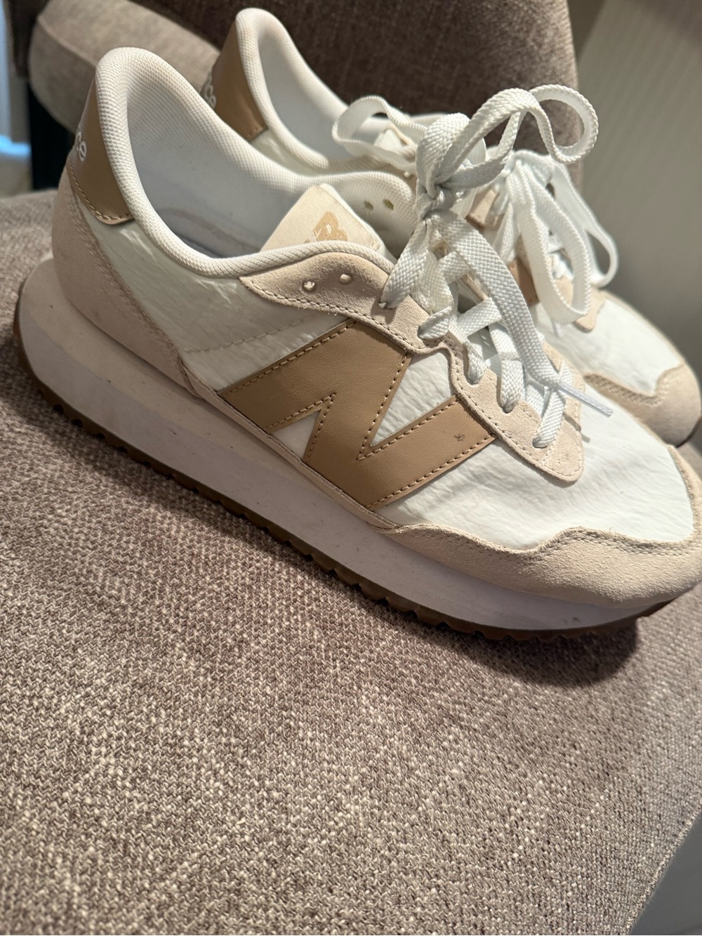 New Balance Women's Cream & White Retro Runner Sneakers